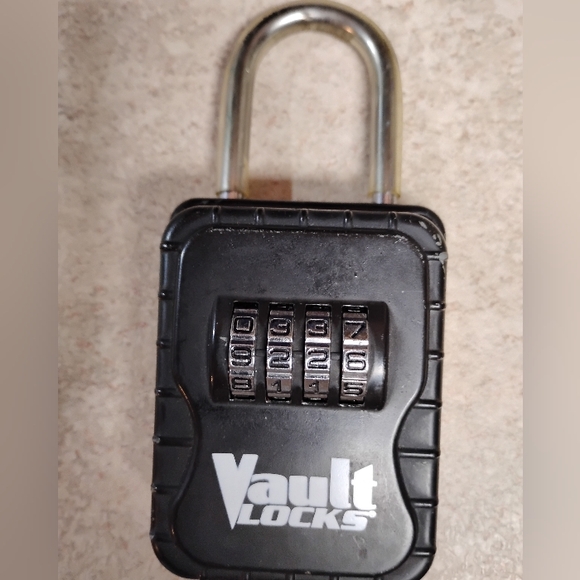 Lock Box - Picture 1 of 1